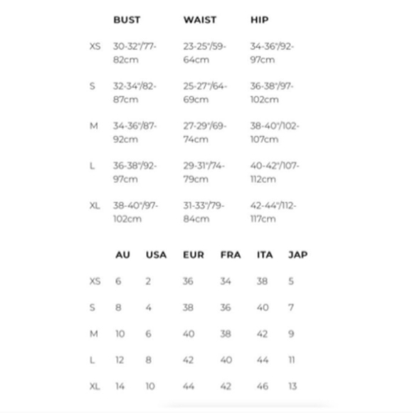 Nookie Satin Plunge Gown - Picture 4 of 11